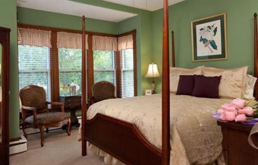 фото отеля Brewster House Bed & Breakfast