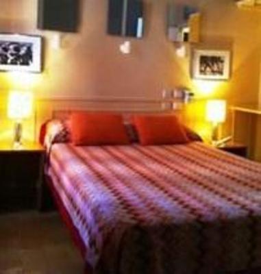 фото отеля Hostal La Fontana