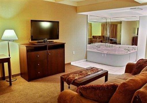 фото отеля Quality Inn Birmingham Irondale