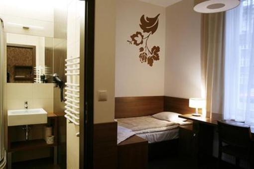 фото отеля Pokoje Goscinne Na Skrytej Poznan