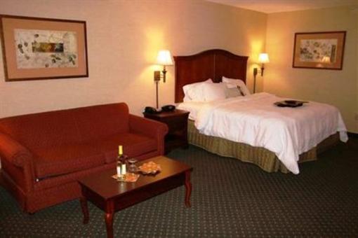 фото отеля Hampton Inn Brattleboro
