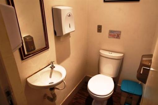 фото отеля Adventure Hostel
