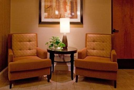 фото отеля Holiday Inn Express San Diego-Sorrento Valley