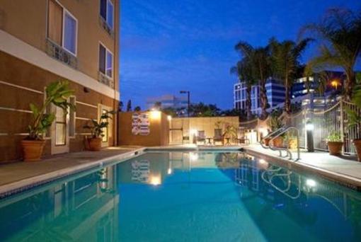 фото отеля Holiday Inn Express San Diego-Sorrento Valley