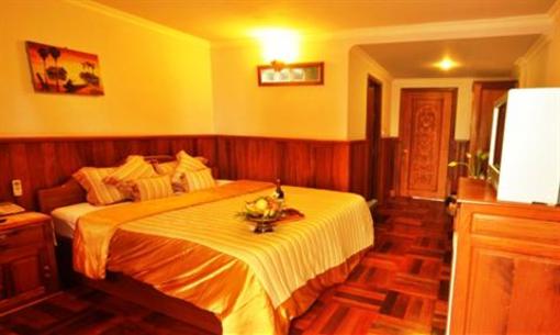 фото отеля Wooden Angkor Hotel