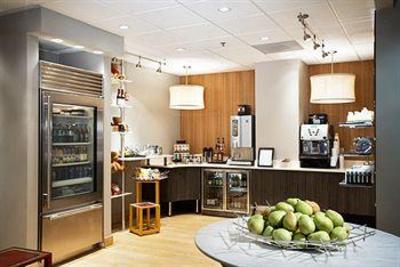 фото отеля Kellogg Conference Hotel at Gallaudet University