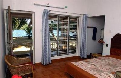 фото отеля Beach and Lake Ayurvedic Resort Trivandrum