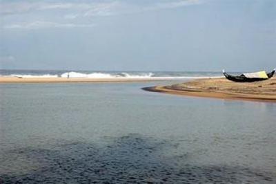 фото отеля Beach and Lake Ayurvedic Resort Trivandrum