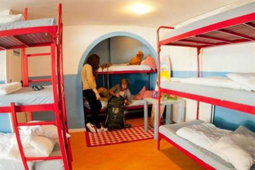 фото отеля Jorplace Beach Hostel Scheveningen