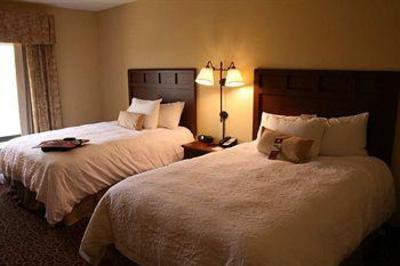 фото отеля Hampton Inn & Suites Madisonville, KY