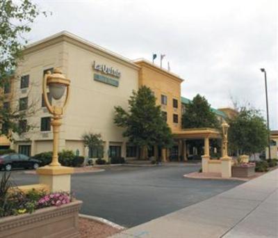 фото отеля La Quinta Inn & Suites Milwaukee/Glendale - Bayshore