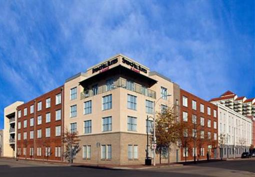 фото отеля SpringHill Suites New Orleans Convention Center