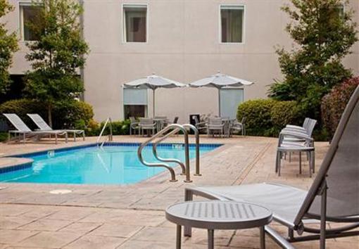 фото отеля SpringHill Suites New Orleans Convention Center