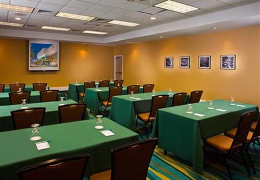 фото отеля SpringHill Suites New Orleans Convention Center