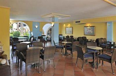 фото отеля Globales Cortijo Blanco Hotel Marbella
