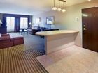 фото отеля Holiday Inn Express Hotel & Suites Marina
