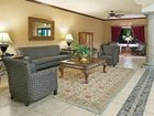 фото отеля Holiday Inn Express Hotel & Suites Marina