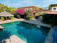 Casa Mora Bed & Breakfast