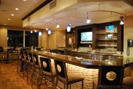 фото отеля Oxford Suites Silverdale