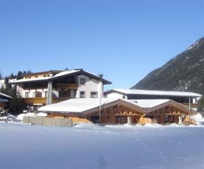 фото отеля Luxury Chalets Wiesenruh