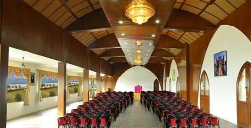 фото отеля St. James Court Beach Resort