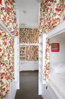 фото отеля Adelaide Hostel and Hotel