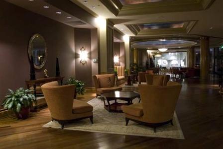 фото отеля Doubletree Inn at The Colonnade