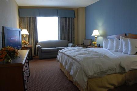 фото отеля Doubletree Inn at The Colonnade