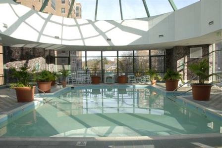 фото отеля Doubletree Inn at The Colonnade