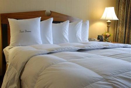фото отеля Doubletree Inn at The Colonnade