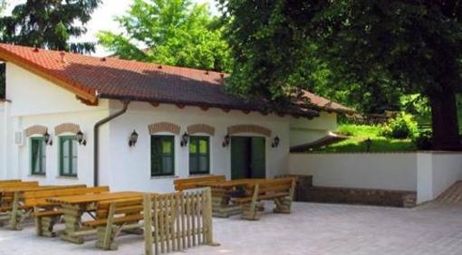 фото отеля Hotel Gasthof Vinothek Sommer Felix Auersthal