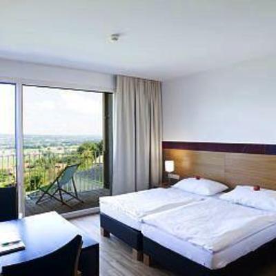 фото отеля SPES Hotel