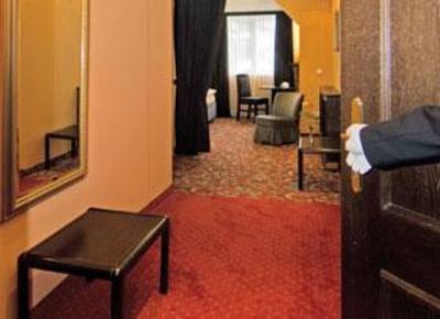 фото отеля Pedros Hotel Kasten bei Boheimkirchen