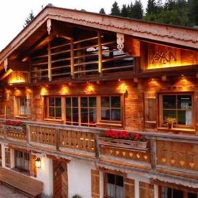 фото отеля Almdorf Flachau