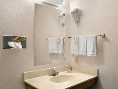 фото отеля Super 8 Motel Milaca