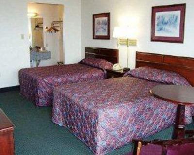 фото отеля Super 8 Motel Mount Jackson