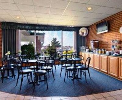 фото отеля Super 8 Motel Mount Jackson