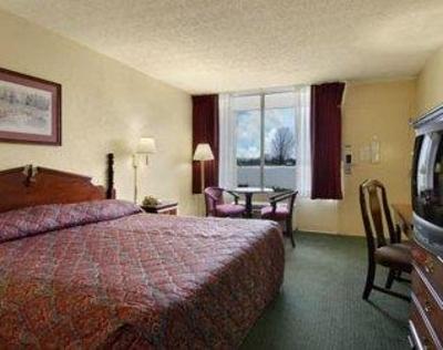 фото отеля Super 8 Motel Mount Jackson