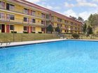 фото отеля Super 8 Caryville