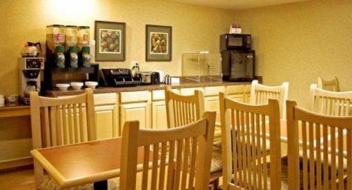 фото отеля Americas Best Value Inn Iola
