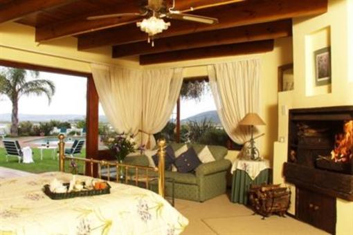 фото отеля Point Lodge on the Water's Edge Knysna Lagoon