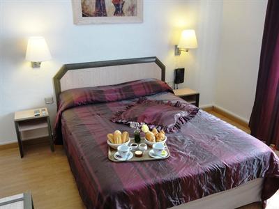 фото отеля Logis Le Perigord