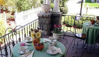 фото отеля Whistling Swan Inn