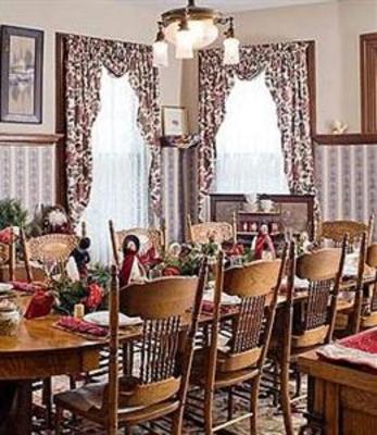 фото отеля Whistling Swan Inn