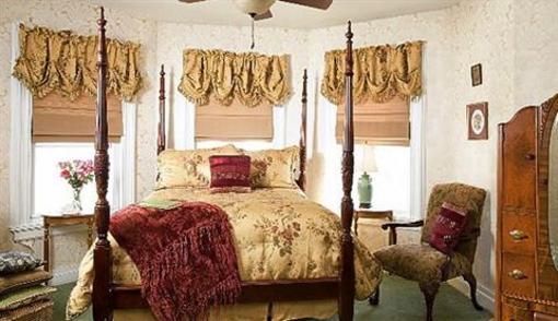 фото отеля Whistling Swan Inn