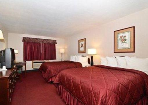 фото отеля Quality Inn & Suites of Stoughton