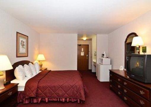 фото отеля Quality Inn & Suites of Stoughton