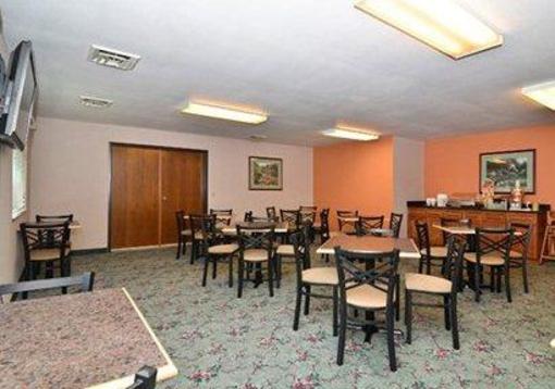 фото отеля Quality Inn & Suites of Stoughton
