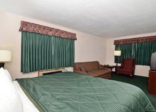 фото отеля Quality Inn & Suites of Stoughton