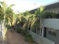 Hotel 18